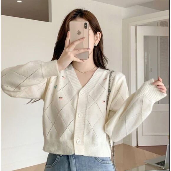 UNNI Cottagecore Cream Lattice Knit Cropped Cardigan with Floral Embroidery Sz S - Picture 3 of 10